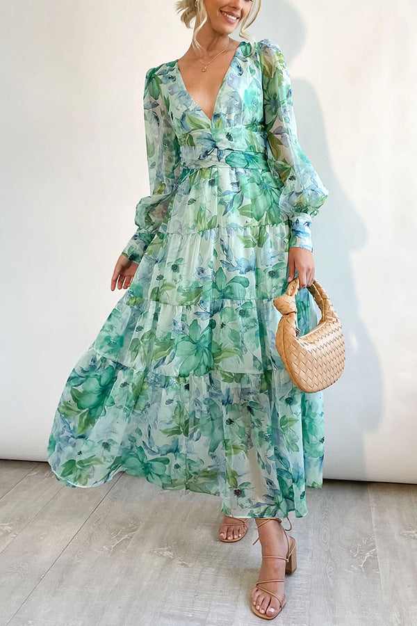 Painted Inspiration Blumen-Maxikleid mit Ballonärmeln