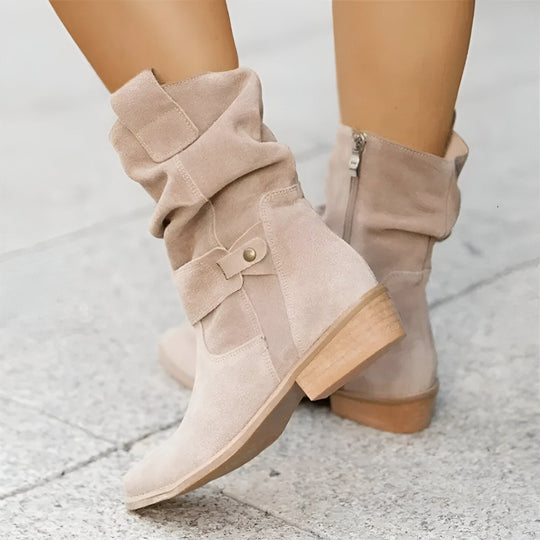 Lila - Cozy Boots with Plush Footbed